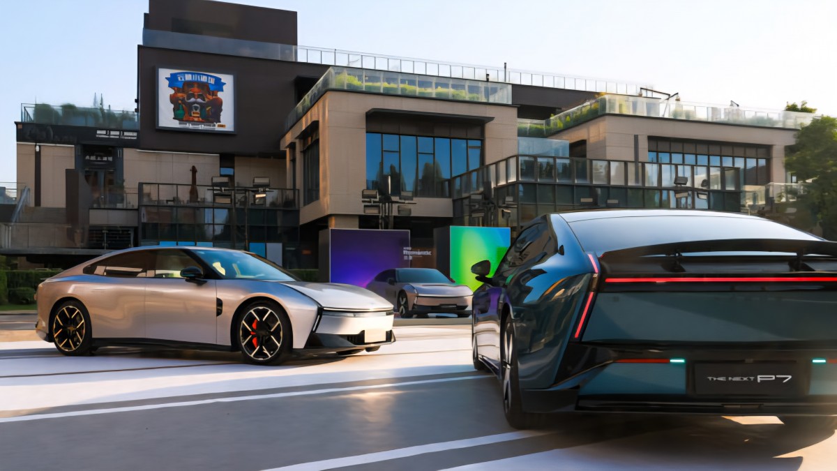 XPeng P7 redefines sedan tech with moving screen and 10-minute charging