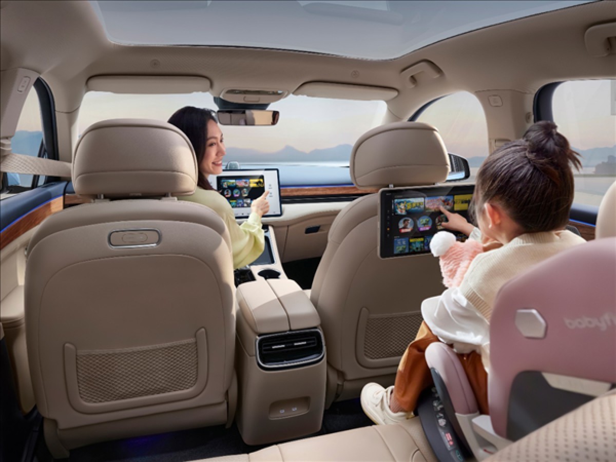 Huawei's Aito electric cars debut in Europe Huawei's Aito electric cars debut in Europe