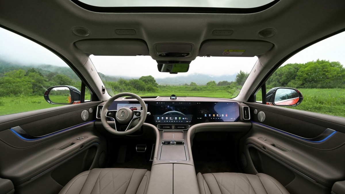 Huawei's Aito electric cars debut in Europe Huawei's Aito electric cars debut in Europe