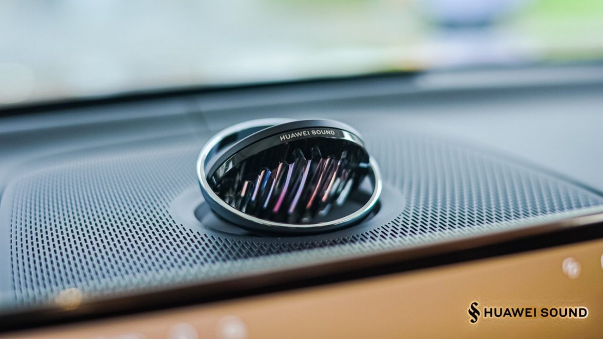 Maextro S800 is a symphony on wheels thanks to Huawei Sound Ultimate