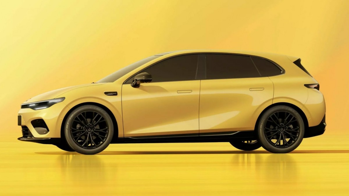 Stellantis and Leapmotor unveil the B05 EV, a new challenger to Europe's electric hatchbacks