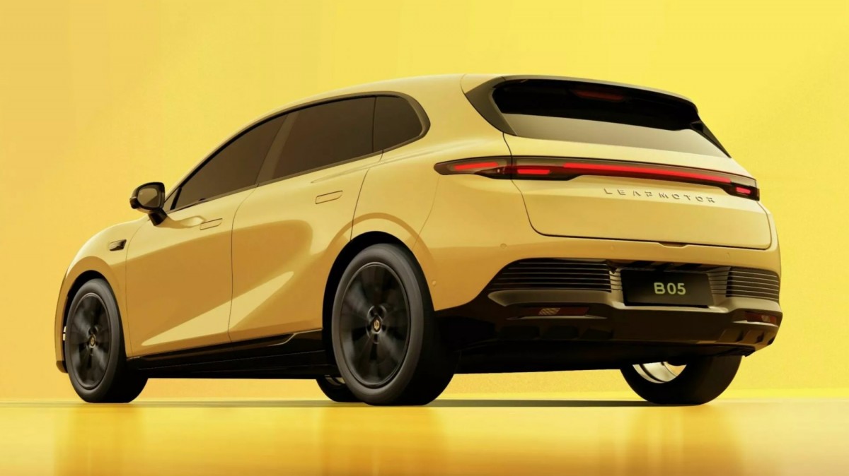 Stellantis and Leapmotor unveil the B05 EV, a new challenger to Europe's electric hatchbacks