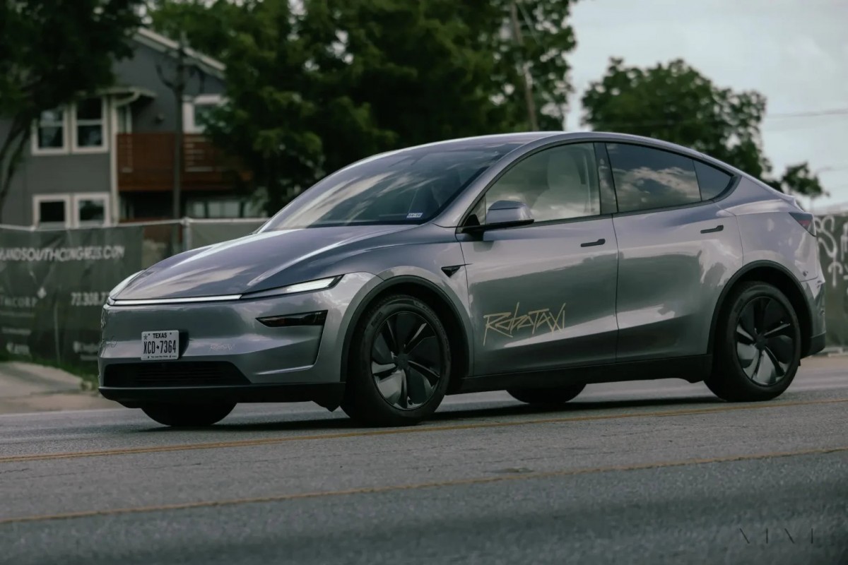 Tesla's iron grip on the US electric car market loosens to an 8-year low