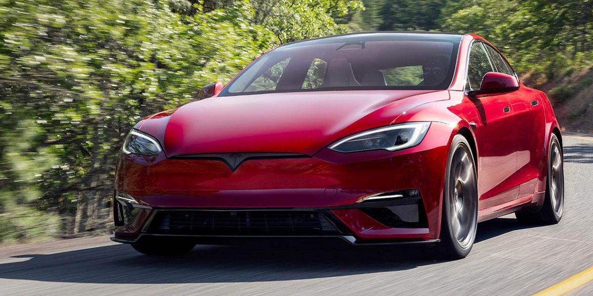 Drag race we've all been waiting for: Tesla Model S Plaid vs Xiaomi SU7 Ultra
