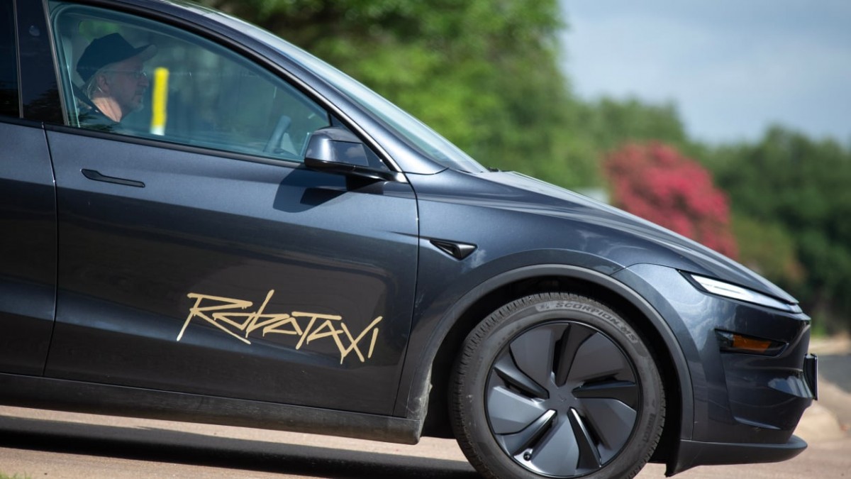 Tesla Robotaxis in Austin get a driver in a legal sidestep
