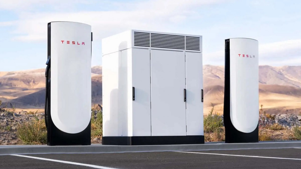 Tesla unleashes 500 kW V4 Superchargers, but not everyone gets the speed boost