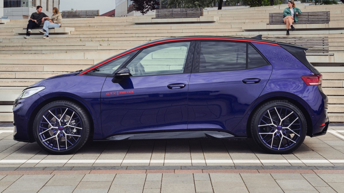 Volkswagen's electric throwback to the 90s ID.3 GTX FIRE+ICE enters production
