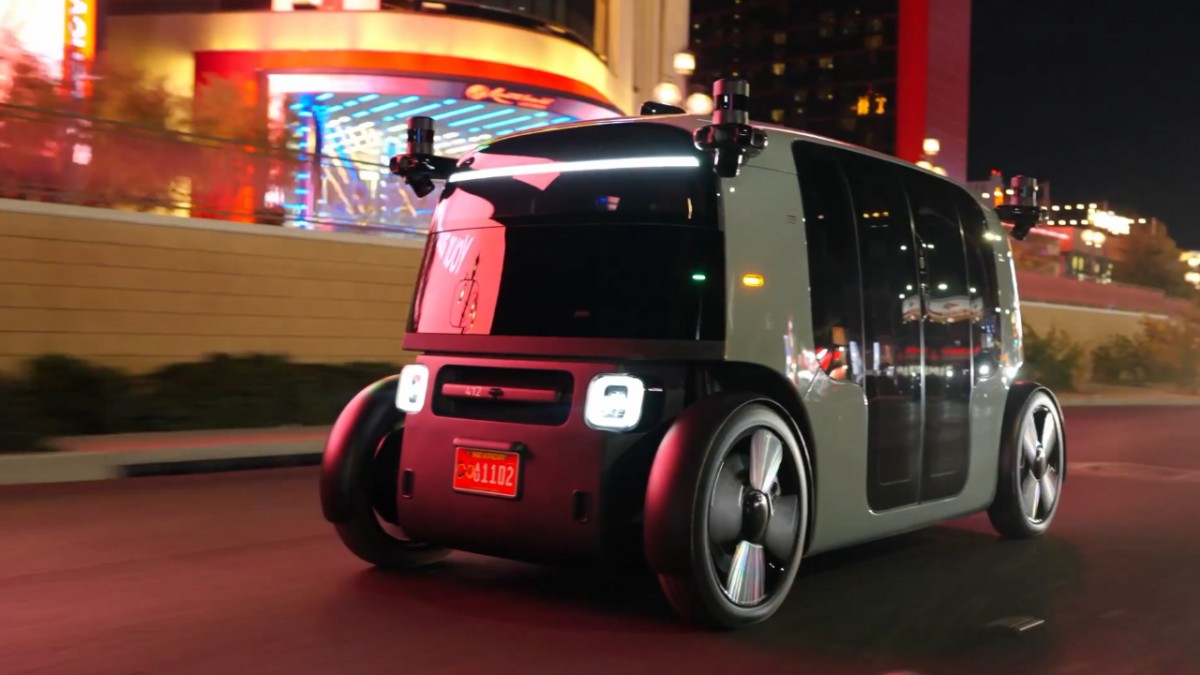Zoox unleashes driverless taxis on the Las Vegas Strip