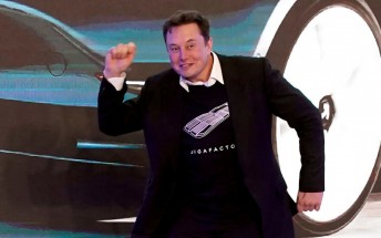 Elon Musk’s big squeeze: pay me, or I’m not your CEO
