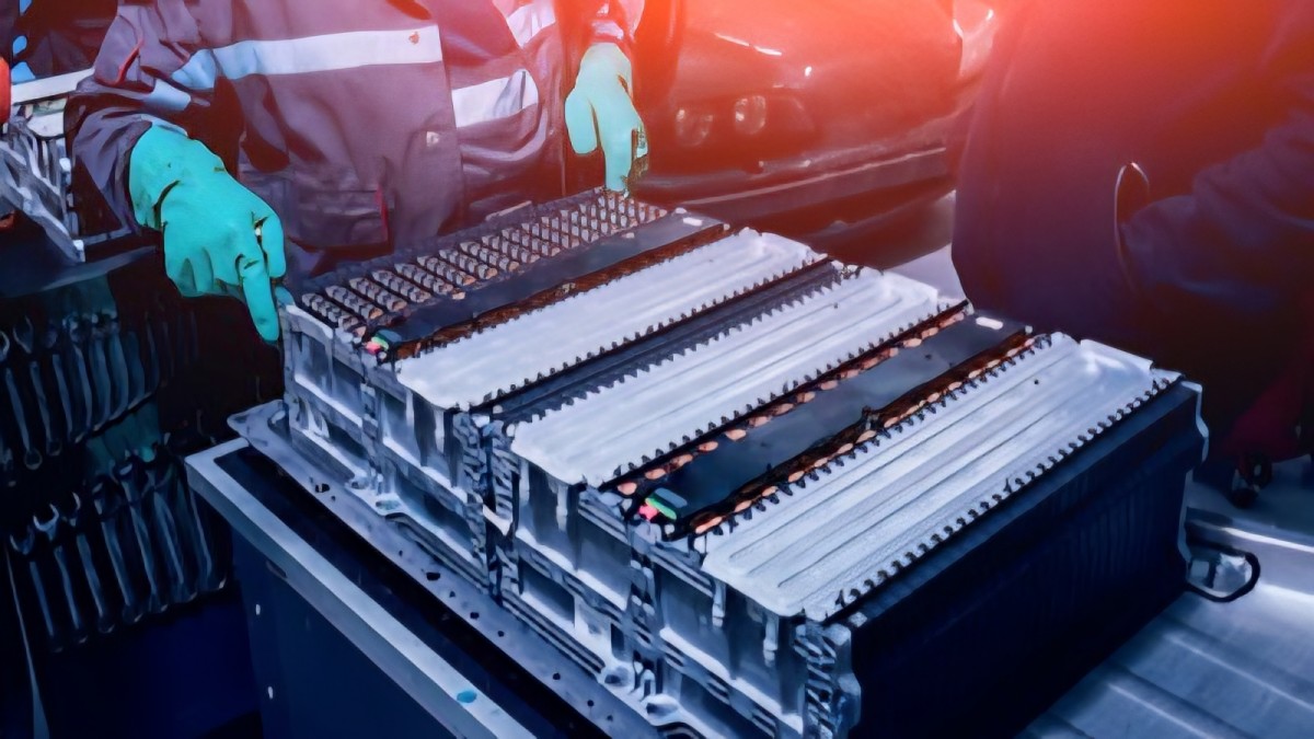 Gotion's ''Jinshi'' solid-state battery with 1,000 km range enters pilot production