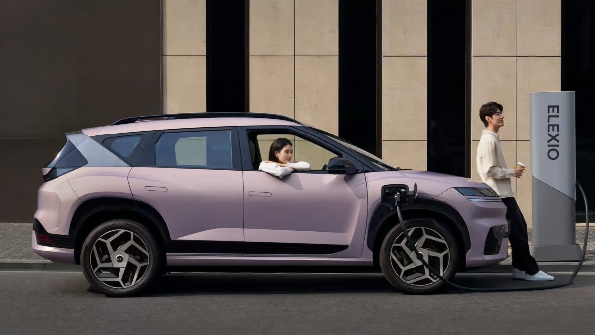 Hyundai EO arrives in China with a $16,800 sticker price