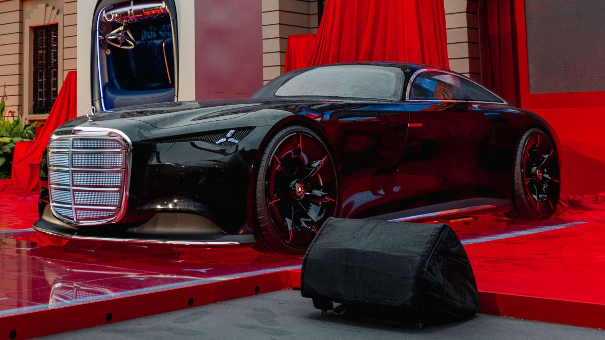 Mercedes-Benz looks to its past to design the electric car of the future