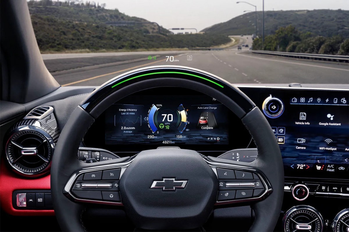 No more CarPlay as GM cuts phone ties in all cars, not just EVs