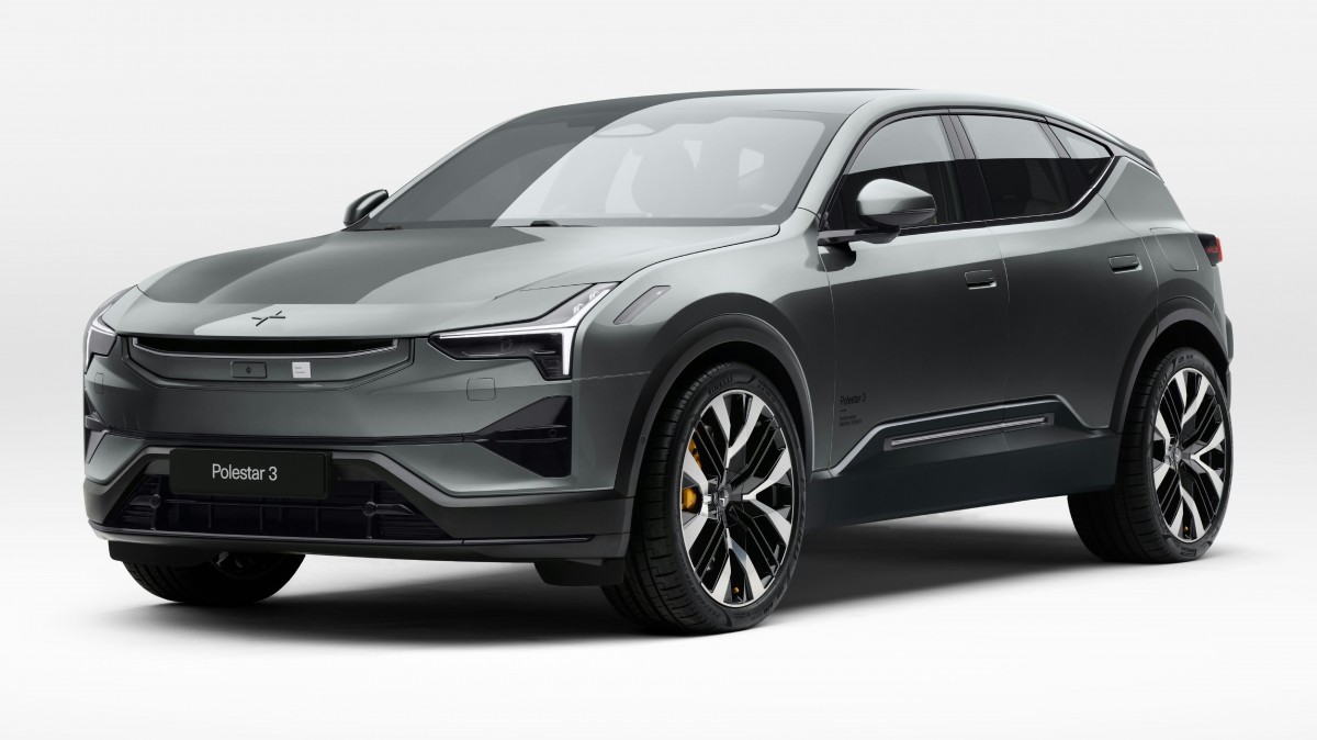 Polestar 3 gets more power and a faster brain for 2026