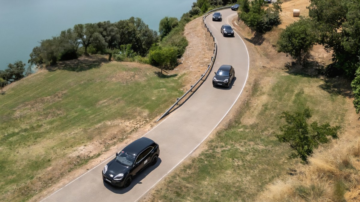 New electric Porsche Cayenne rewrites the rules of EV range