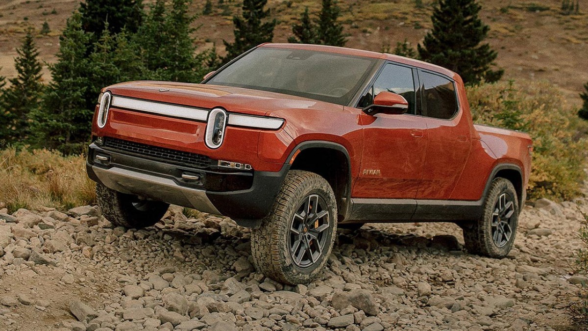 Rivian bounces back, silencing doubters with strong Q3 EV deliveries