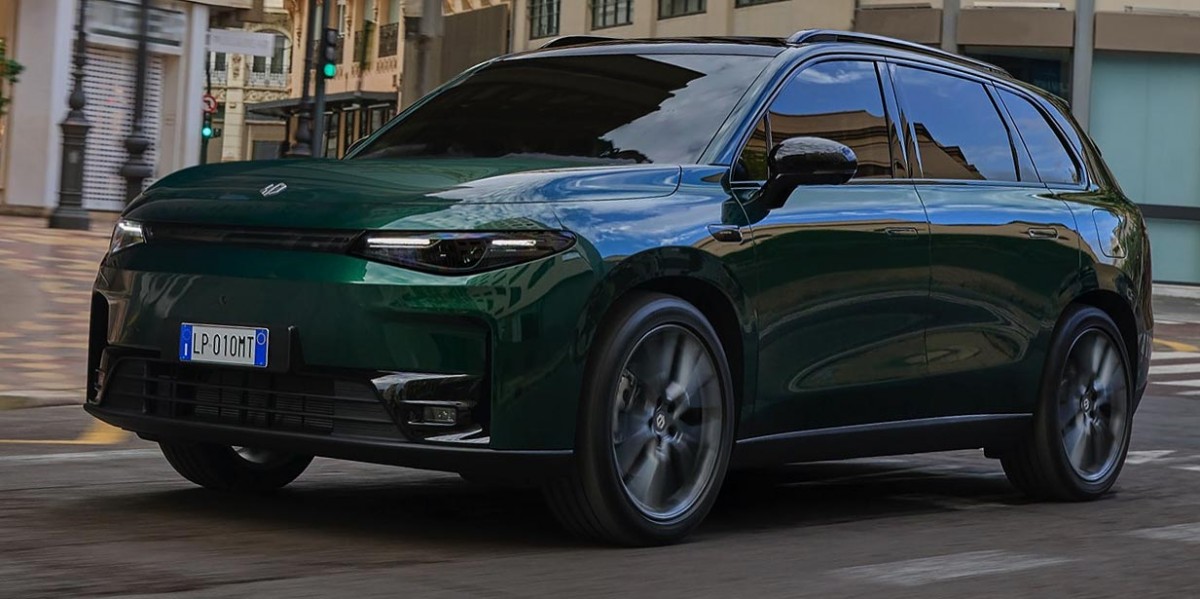 Six electric cars battle for range supremacy on a journey to Scotland