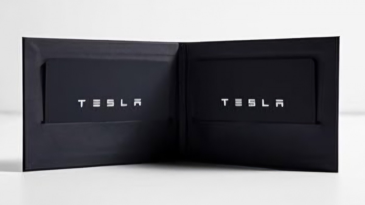 Tesla axing physical key cards in next penny-pinching exersise