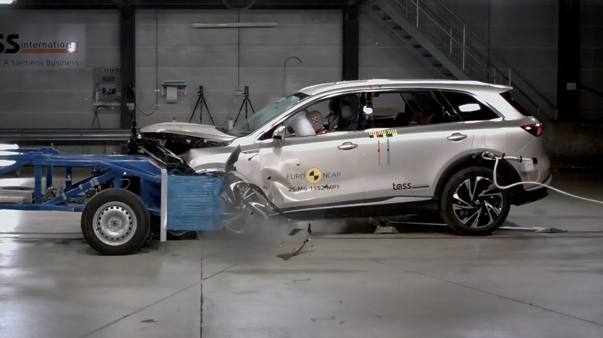The unplanned debut of the MG S6 EV