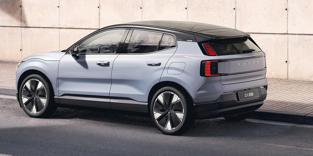 Volvo EX30 Single Motor and Cross Country now available in the US