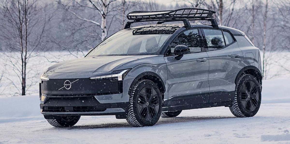 Volvo EX30 Single Motor and Cross Country now available in the US