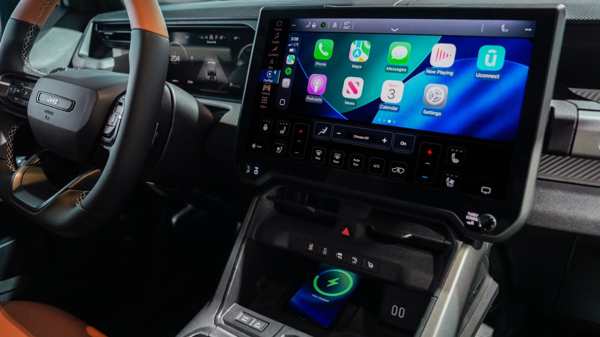 The 2026 all-electric and off-road ready Jeep Recon arrives with 650 HP