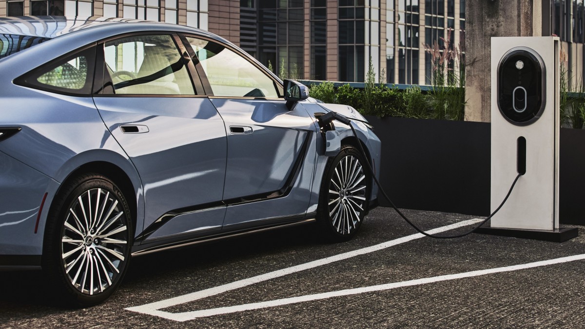 The 2026 Lexus ES finally embraces the future with new electric models