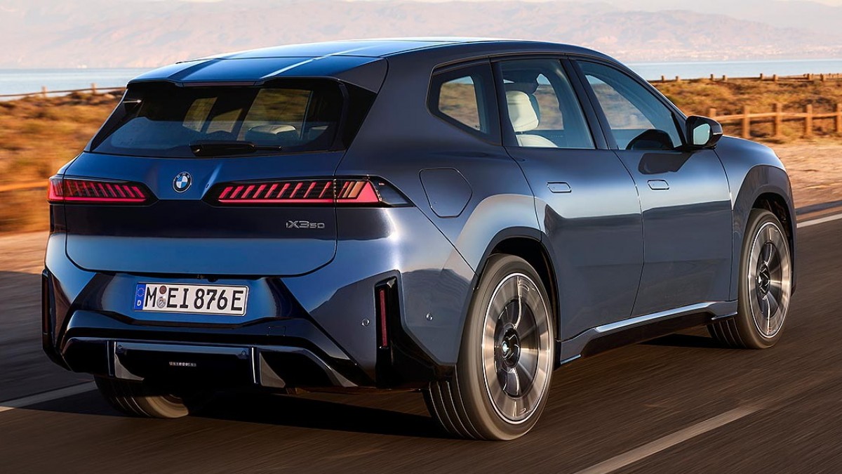 BMW iX3 impresses with its hyper-charging skills