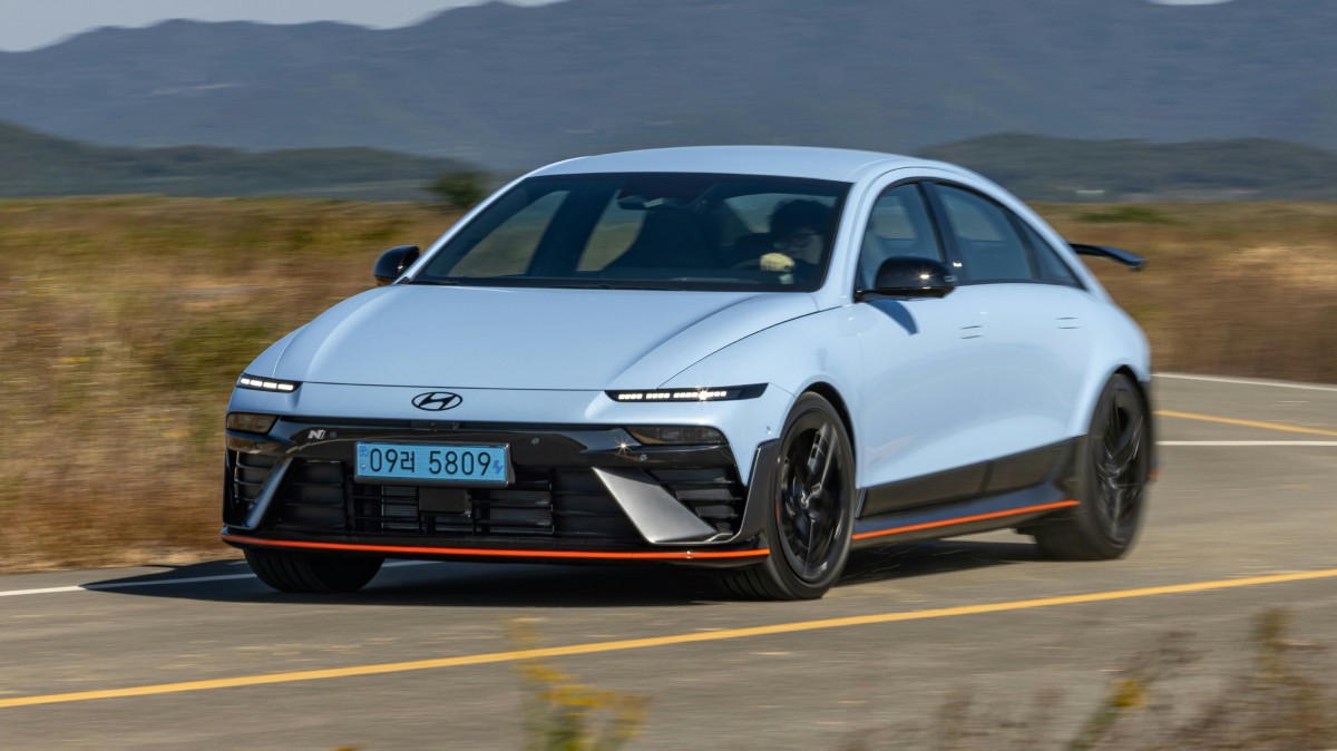 Hyundai Ioniq 6 N is a 650-horsepower EV that fakes it to make it