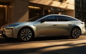 Toyota bZ7 debuts in China with Huawei smart tech