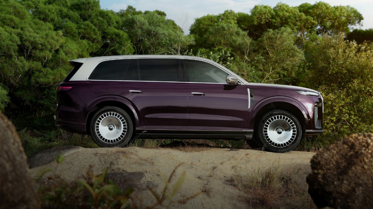 Voyah launches Taishan SUV - a flagship loaded with Huawei tech