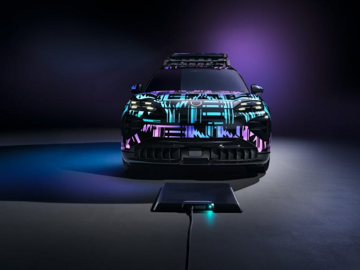 Wireless charging arrives for the Cayenne Electric