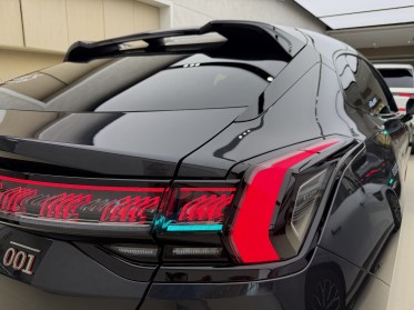 The tail lights look simple, yet distinctive.