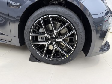 Side details of the Zeekr 001.