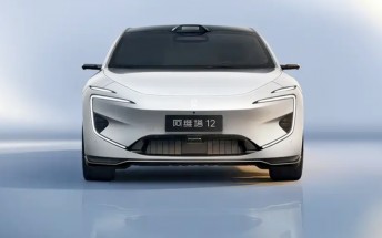 2026 Avatr 12 is a 955-horsepower beast, new EREV option joins lineup