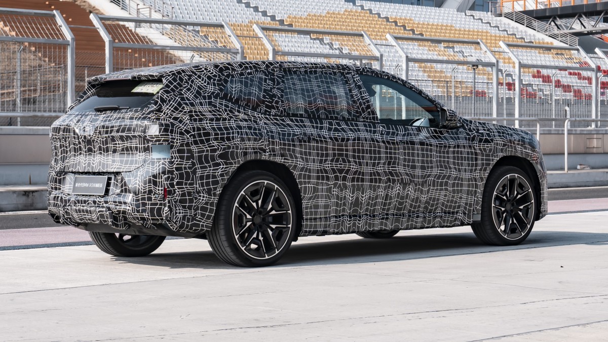 2026 BMW iX3 LWB - source: BMW