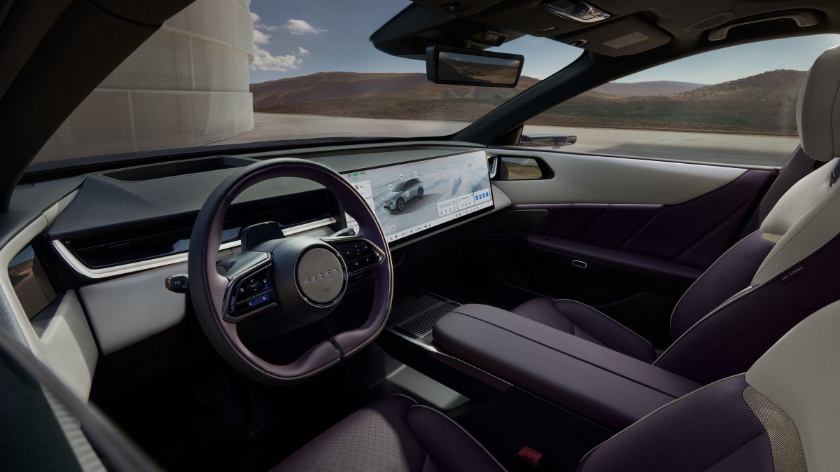 2026 Mazda CX-6e - source: Mazda