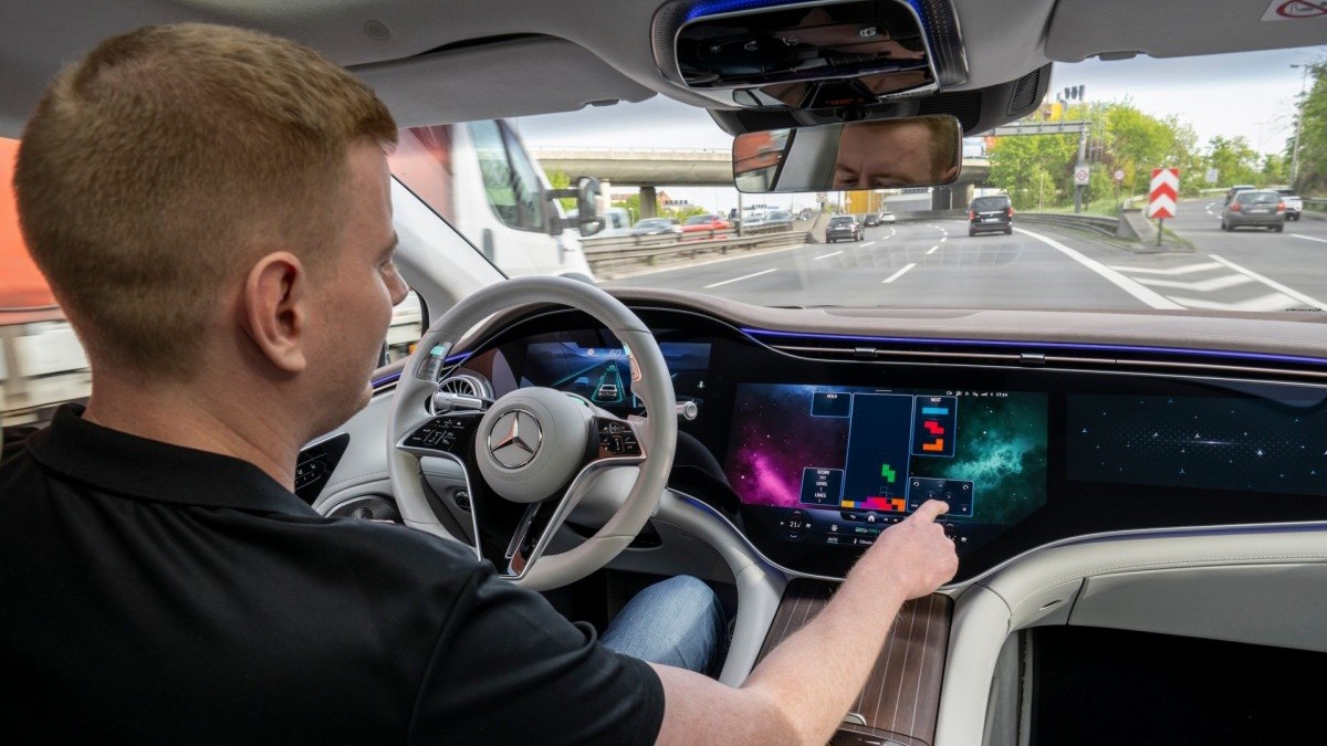 Drive Pilot in action