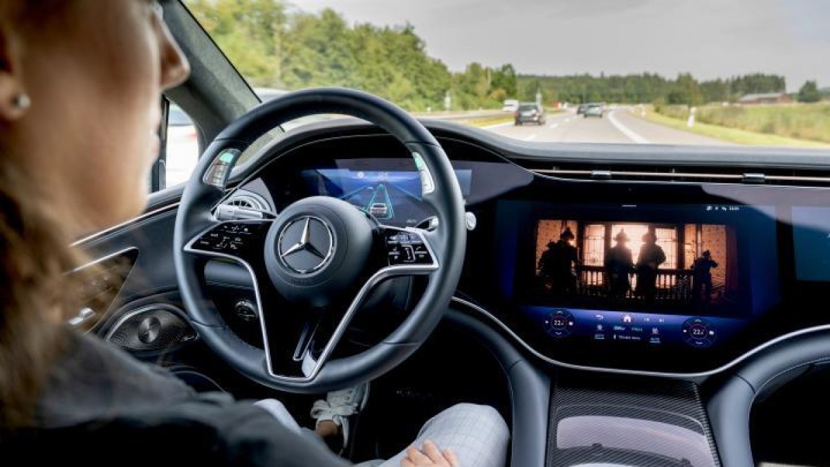 Level 3 Drive Pilot allowed for taking ''eyes off'' the road