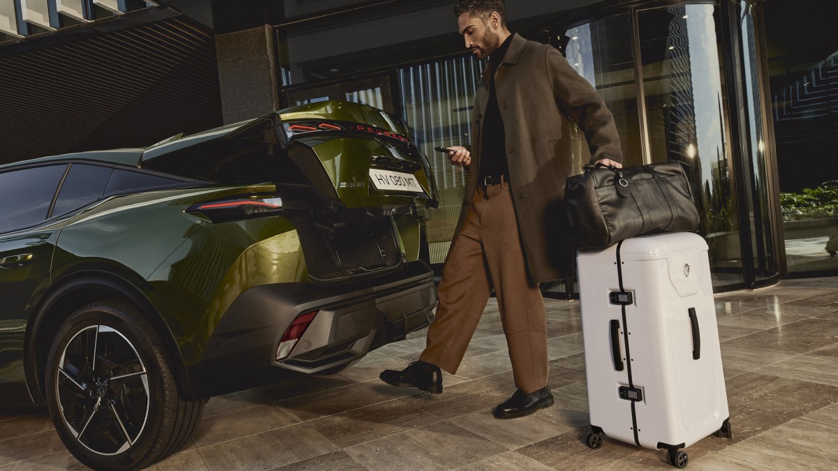 French style meets electric future in the new Peugeot 408