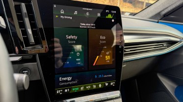 The center display of the Renault Scenic E-Tech.