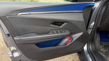 Blue is definitely a bold choice inside!