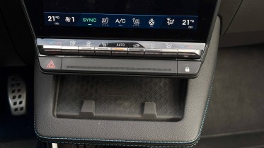 The center display of the Renault Scenic E-Tech.