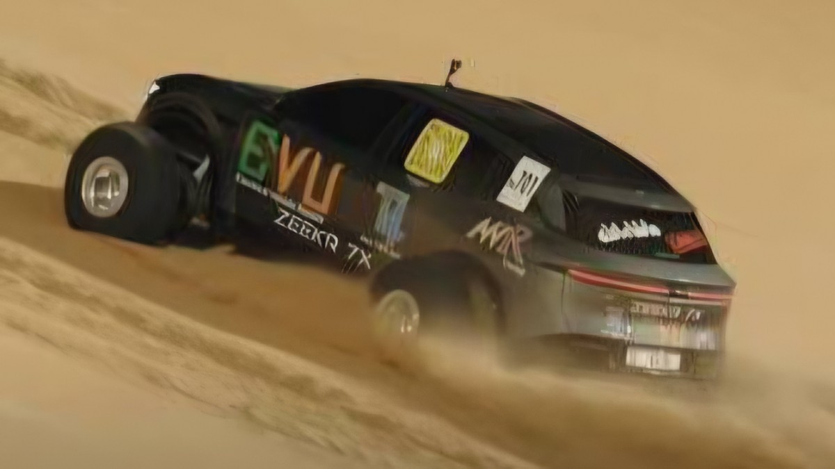 Zeekr 7X makes history on the sand