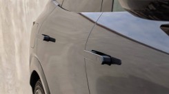 Lynk & Co 08 side accents