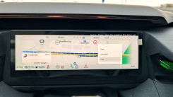 Lynk & Co 08 driver's display