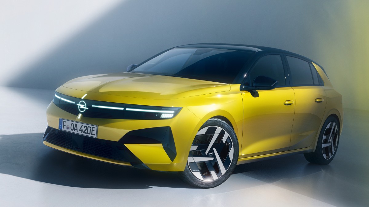 2026 Opel Astra Electric - source: Stellantis