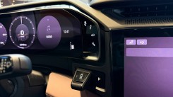 Gauge cluster accents in the Cayenne Electric