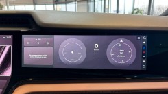 The two front screens are not that different