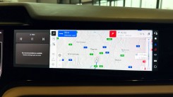 The two front screens are not that different